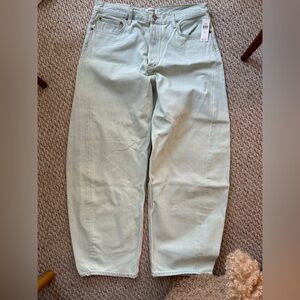 NWT AGOLDE: Luna Pieced Jeans in MINT colour - Size 33